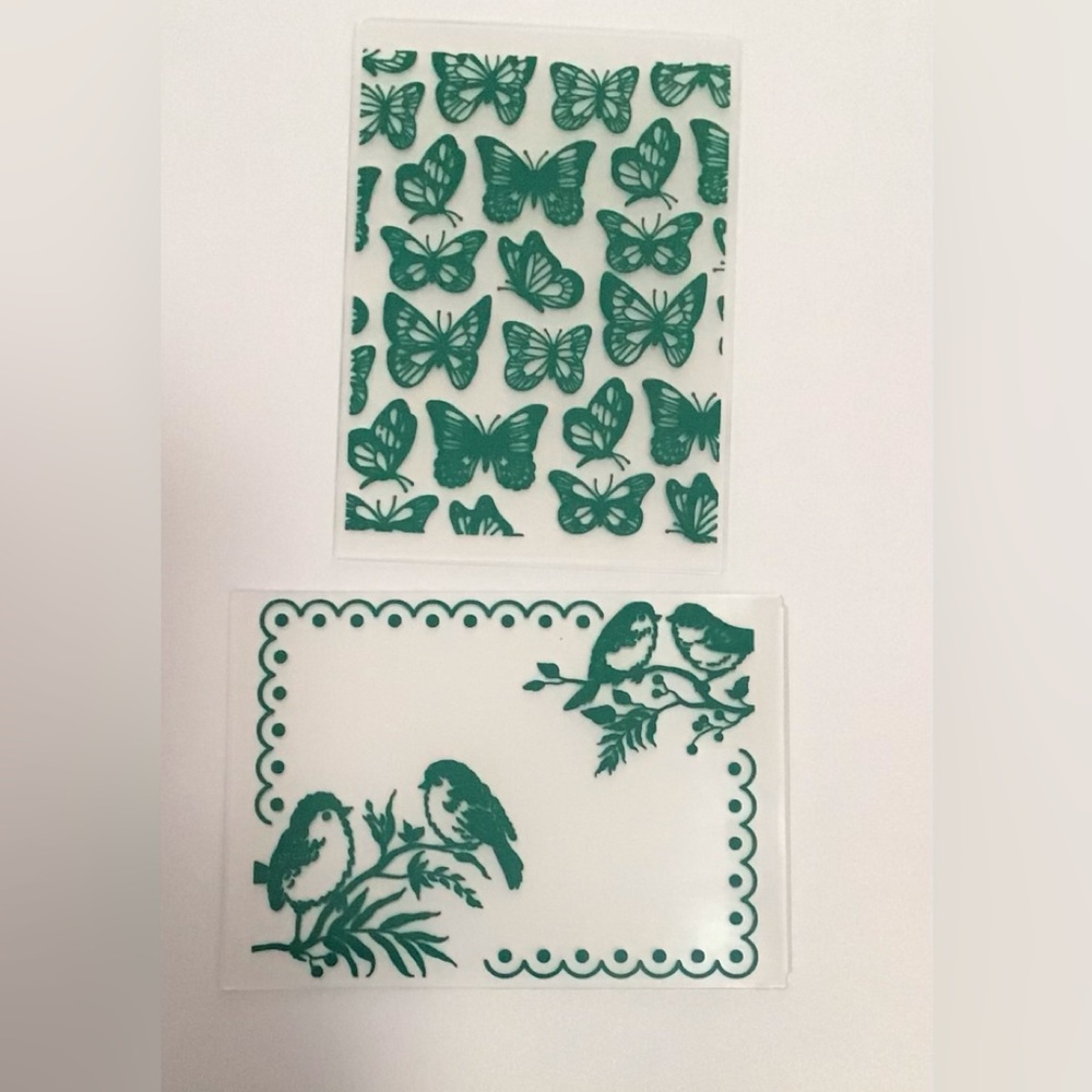 2 Embossing Folders for cards and paper crafting